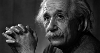 Nisbilik nəzəriyyəsi necə meydana gəldi?